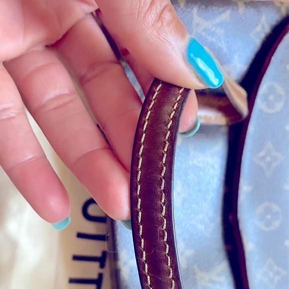 Genuine Louis Vuitton Monogram Sonatine Handbag - Picture 3 of 15